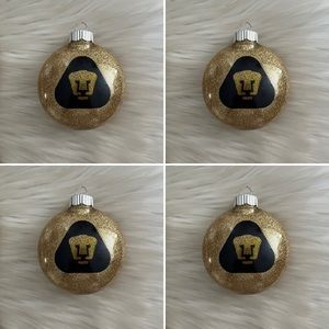 Ornaments Pumas